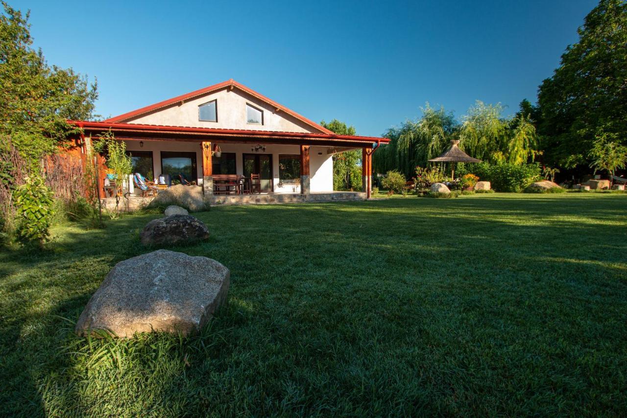 La Livada Villa Greci Buitenkant foto