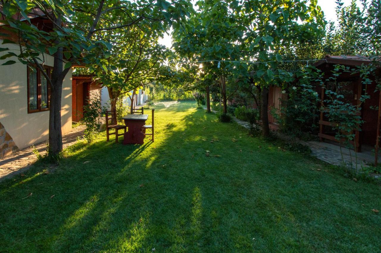 La Livada Villa Greci Buitenkant foto