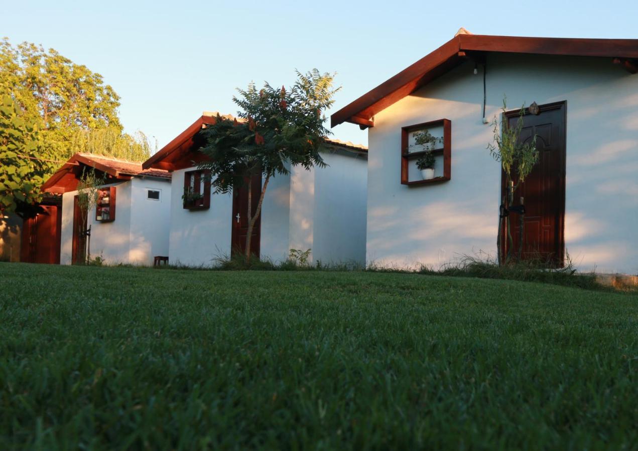 La Livada Villa Greci Buitenkant foto
