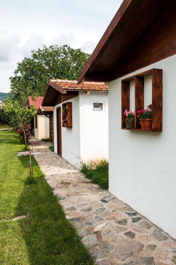 La Livada Villa Greci Buitenkant foto