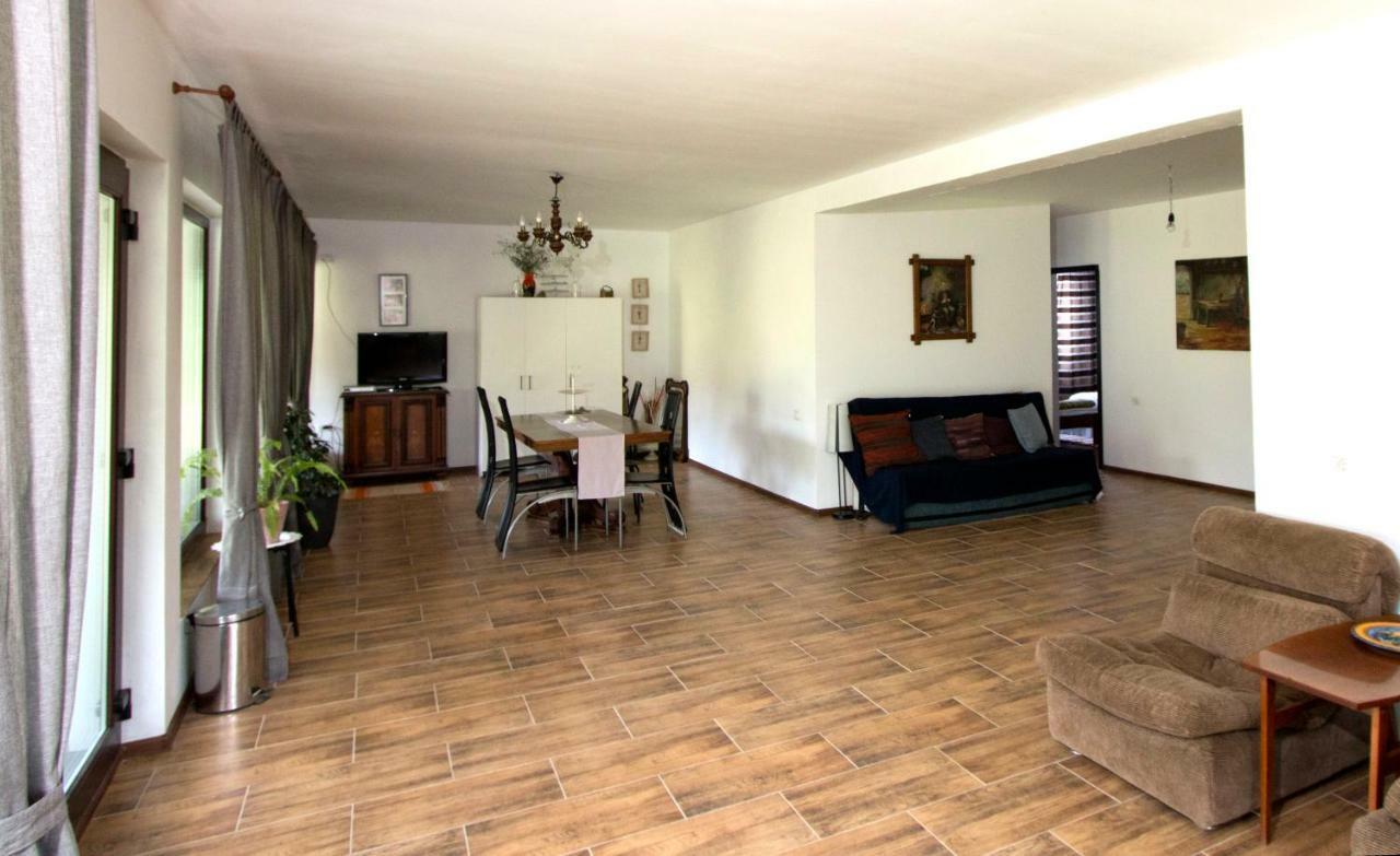 La Livada Villa Greci Buitenkant foto